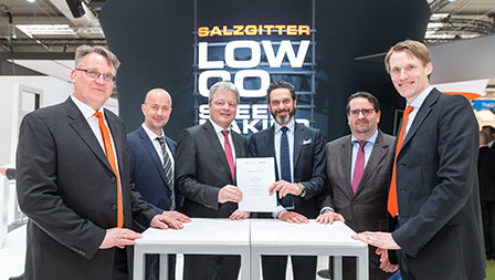 Salzgitter AG und Tenova unterzeichnen Absichtserklärung für das SALCOS-Projekt: CO2-arme Stahlproduktion auf Wasserstoffbasis Salzgitter AG und Tenova unterzeichnen Absichtserklärung für das SALCOS-Projekt: CO2-arme Stahlproduktion auf Wasserstoffbasis