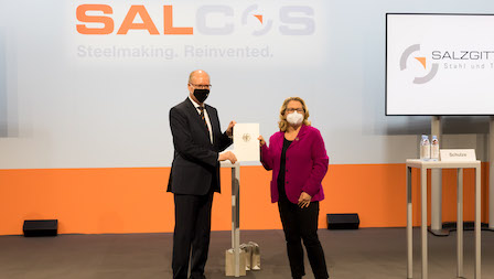 Weiterer Meilenstein in Richtung CO<sub>2</sub>-armer Stahlherstellung - Bundesministerin Svenja Schulze übergibt Förderbescheid Weiterer Meilenstein in Richtung CO<sub>2</sub>-armer Stahlherstellung - Bundesministerin Svenja Schulze übergibt Förderbescheid