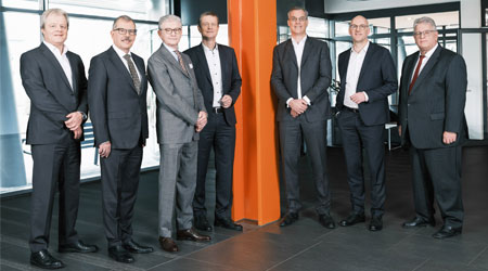 Salzgitter-Konzern treibt strategische Neuausrichtung voran und gibt sich neue Konzernstruktur Salzgitter-Konzern treibt strategische Neuausrichtung voran und gibt sich neue Konzernstruktur
